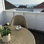 Romslig Leilighet I Sentrum Med Egen Takterrasse