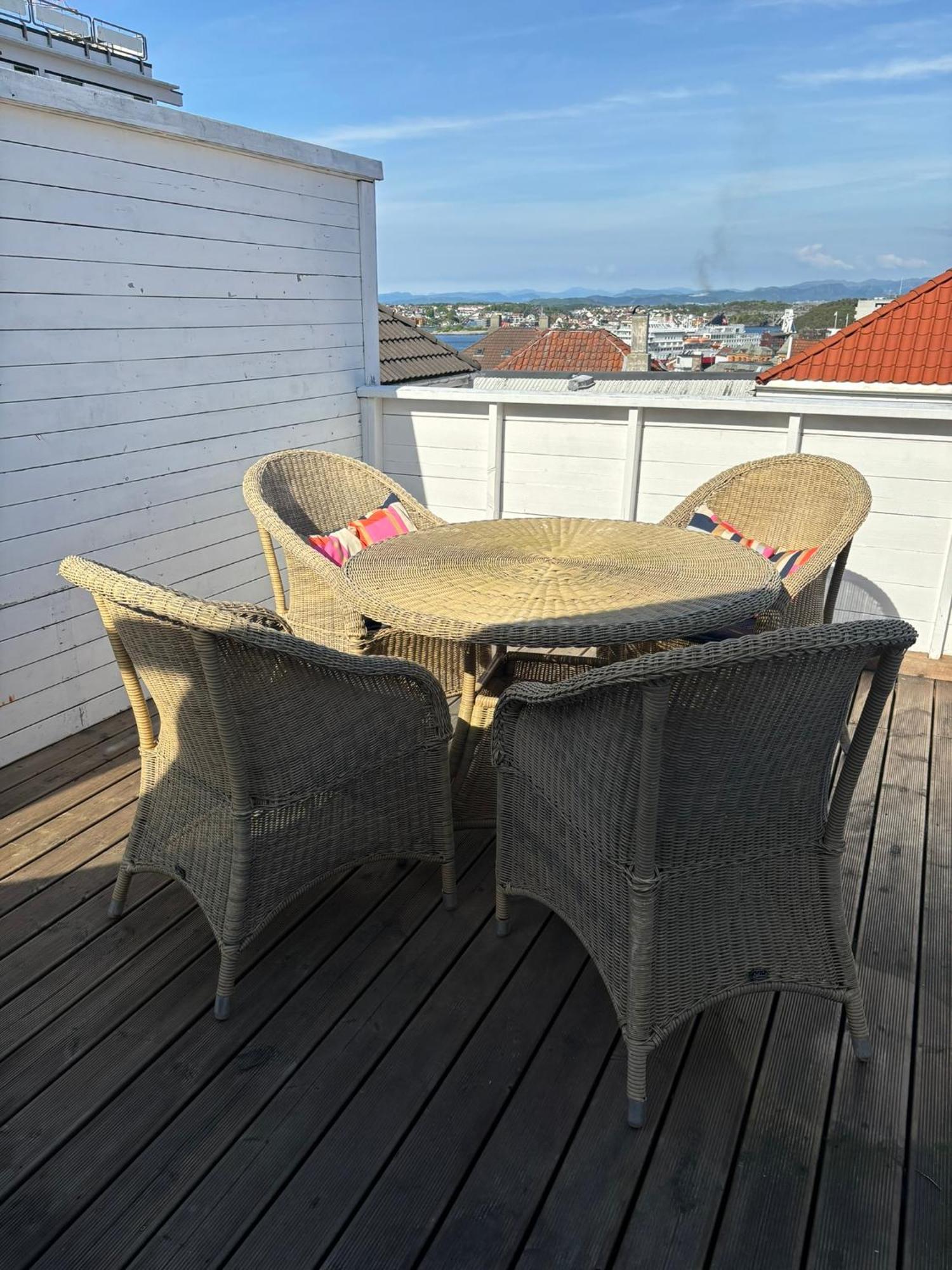 Romslig I Sentrum Med Egen Takterrasse Leilighet Stavanger